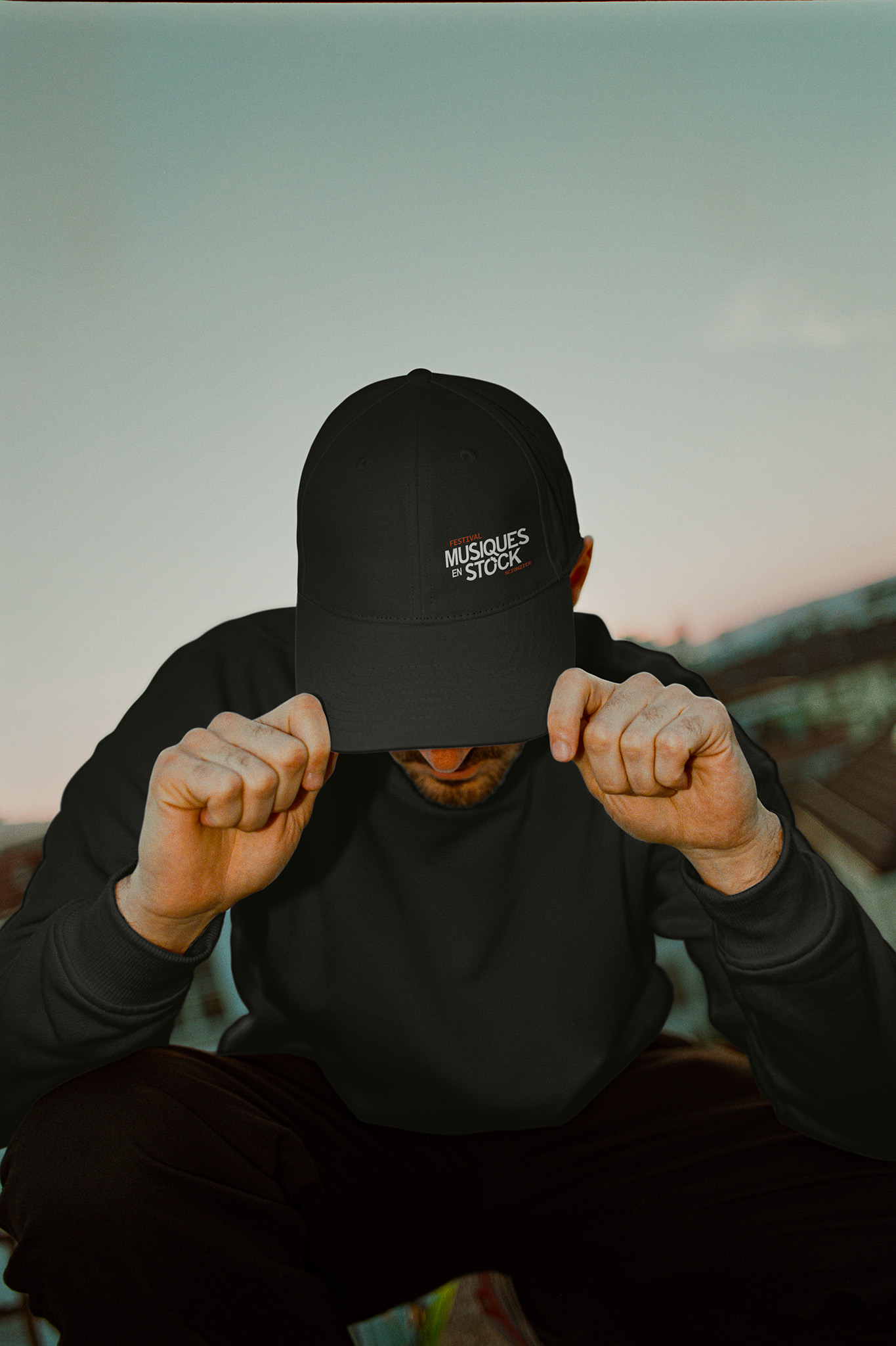 casquette merchandising graphiste festival musiques en stock