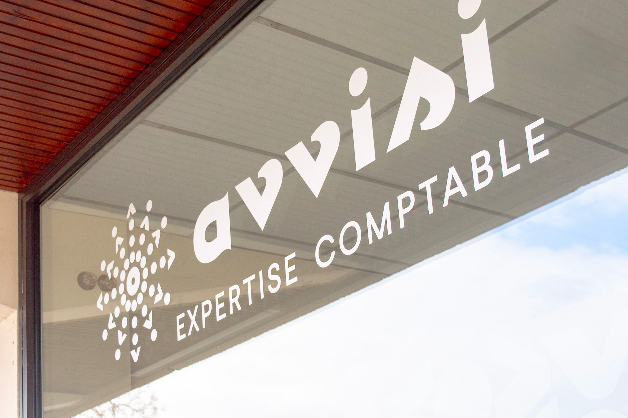 expert comptable vitrine signaletique bureau