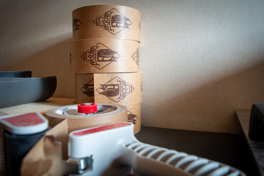 graphisme logo scotch kraft carton