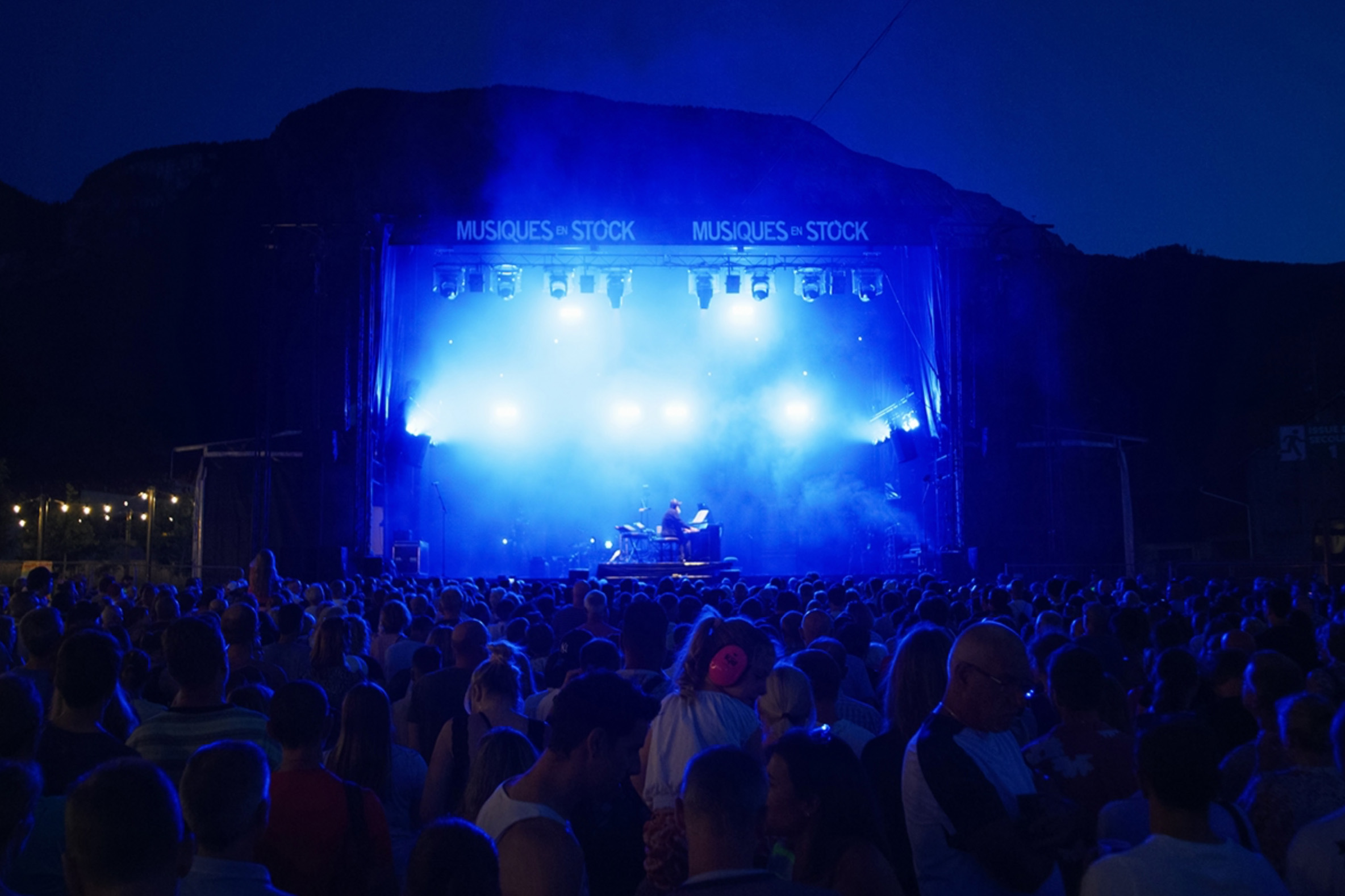 musiques en stock festival concert vue scene nuit